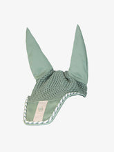 Fly Hat Thyme Bow